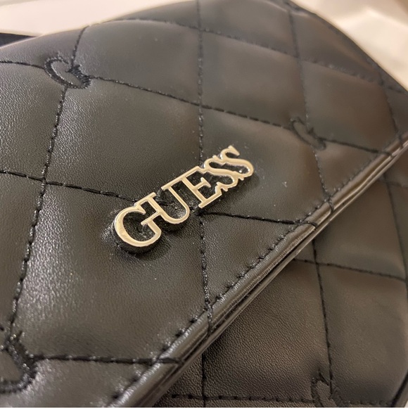 Black Guess Purse - Picture 2 of 7